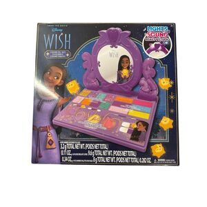 Brand New Disney Wish Lights & Sound Beauty Studio Pretend Make Up For Kids